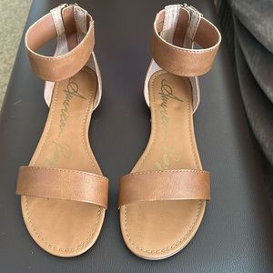 NWOt American Rag Sandals Sz 9